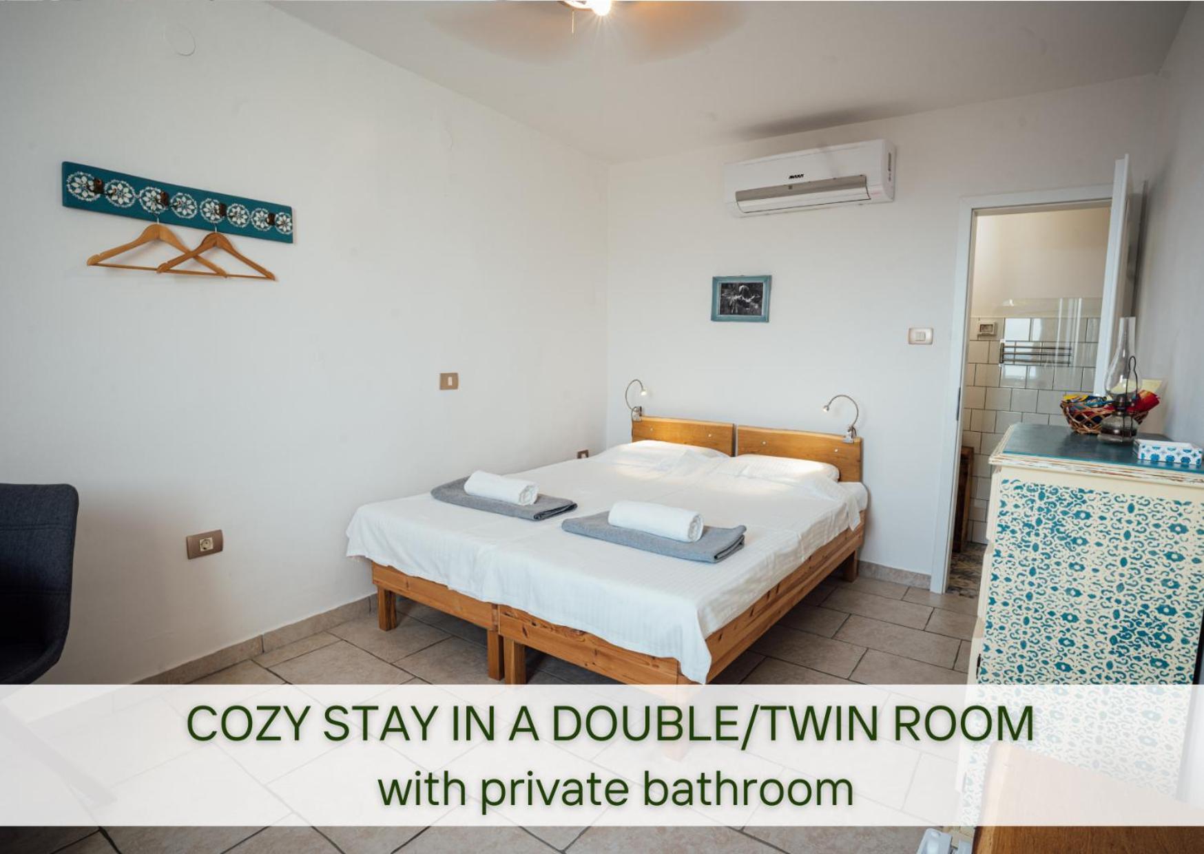 Guesthouse Kamniti Rob Crni Kal Екстер'єр фото